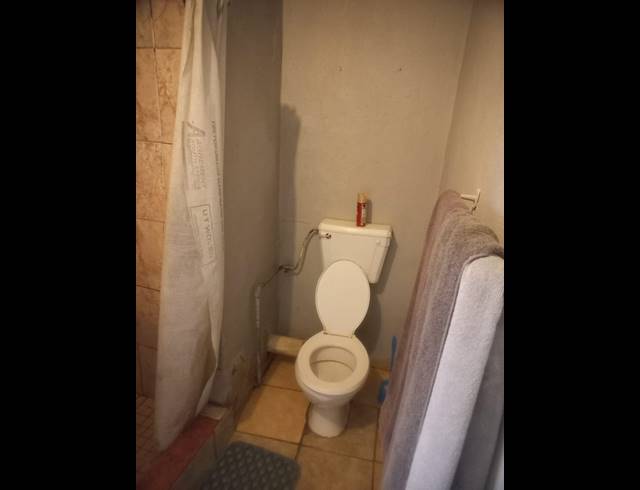 1 bed property to rent in MONDEOR